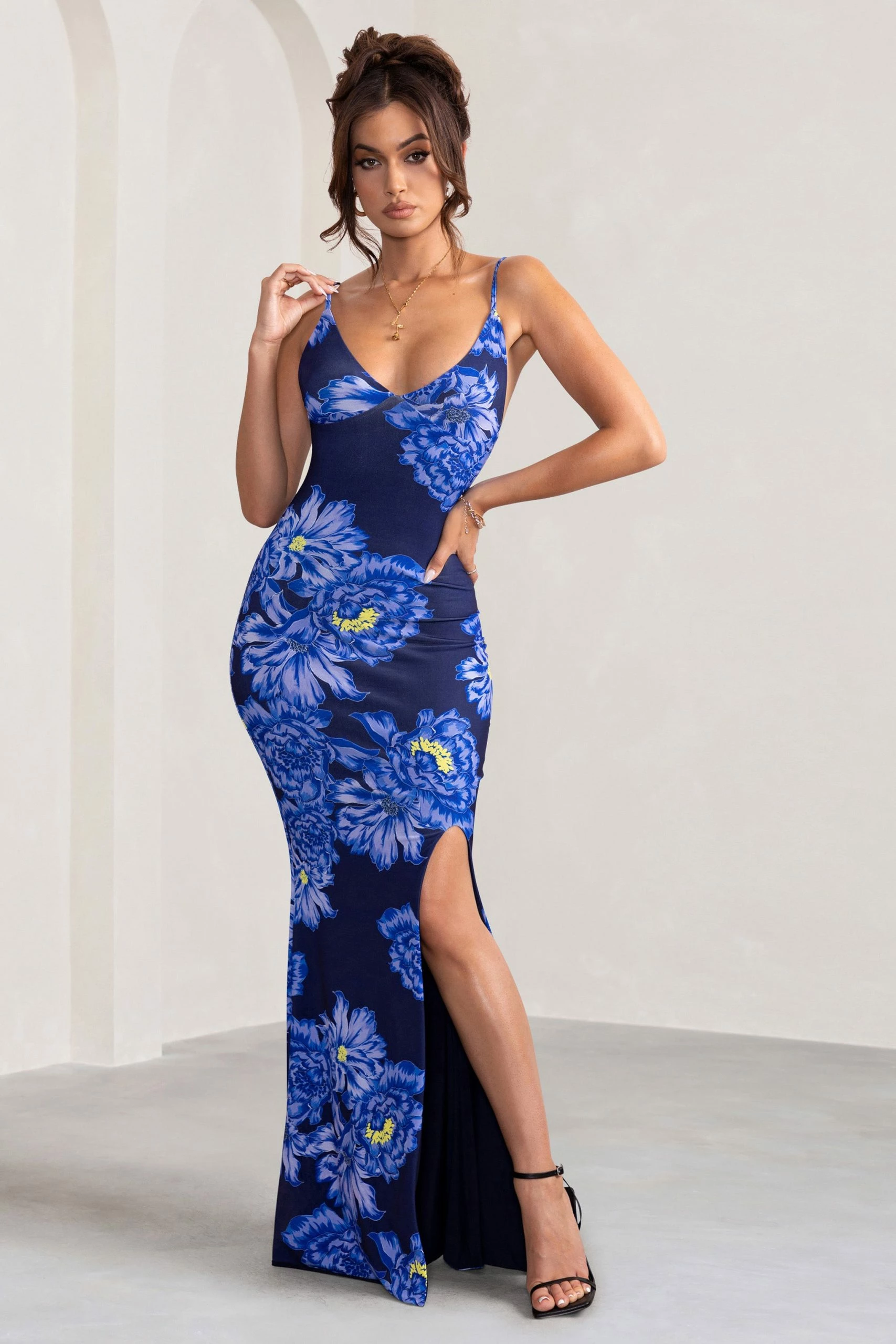 Farah | Blue Floral Print Plunge Neck Maxi Dress With Split Detail 5 Farah | Blue Floral Print Plunge Neck Maxi Dress With Split Detail - Image 4