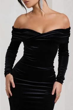 Compliment | Black Velvet Bardot Midi Dress -Dress Shop WB CL130062002 ComplimentBlackVelvetBardotMidiDress4
