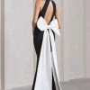 Bestow | Black Open-Back Maxi Dress With Oversized White Bow -Dress Shop WB HR CL132029002 BestowBlackOpen BackMaxiDressWithOversizedWhiteBow2